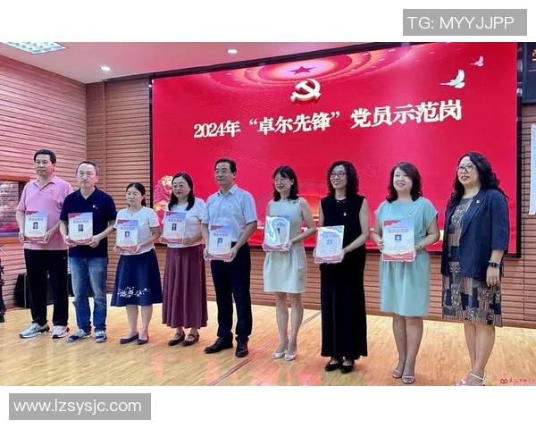 张昊的奋斗历程与人生哲学探讨：从平凡到卓越的心路历程分享